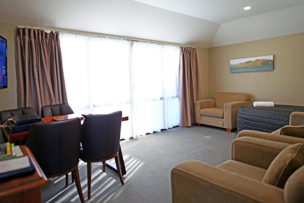 Heritage Court Lodge أومارا المظهر الخارجي الصورة