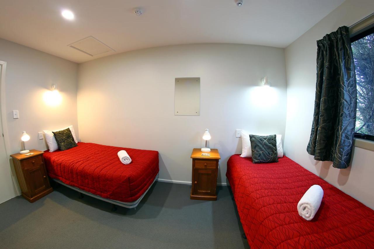 Heritage Court Lodge أومارا المظهر الخارجي الصورة
